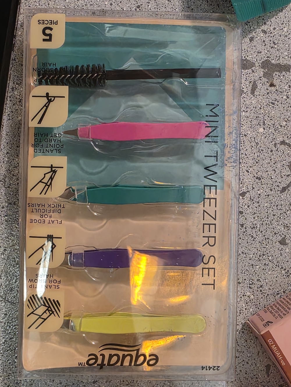 Makeup Bundle - Picture 10 of 13